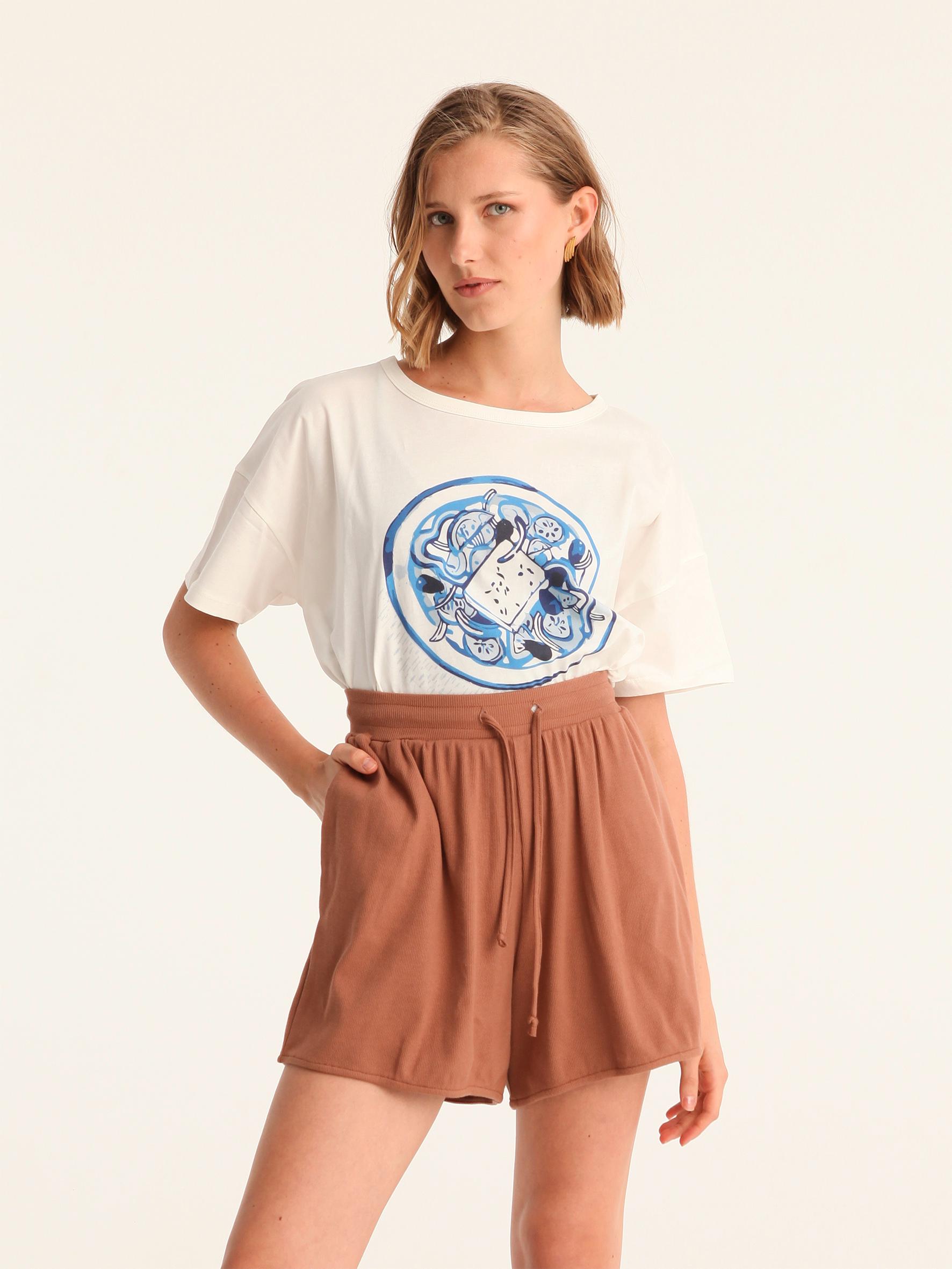 Women’s Cocoa Brown Relaxed High Rise Resort Shorts - alternate view