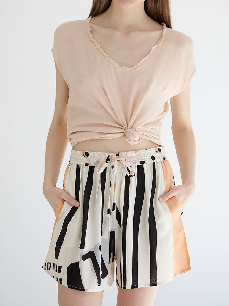 Women’s Abstract Stripe Typography Print Peach Colorblock Vacation Shorts - alternate view